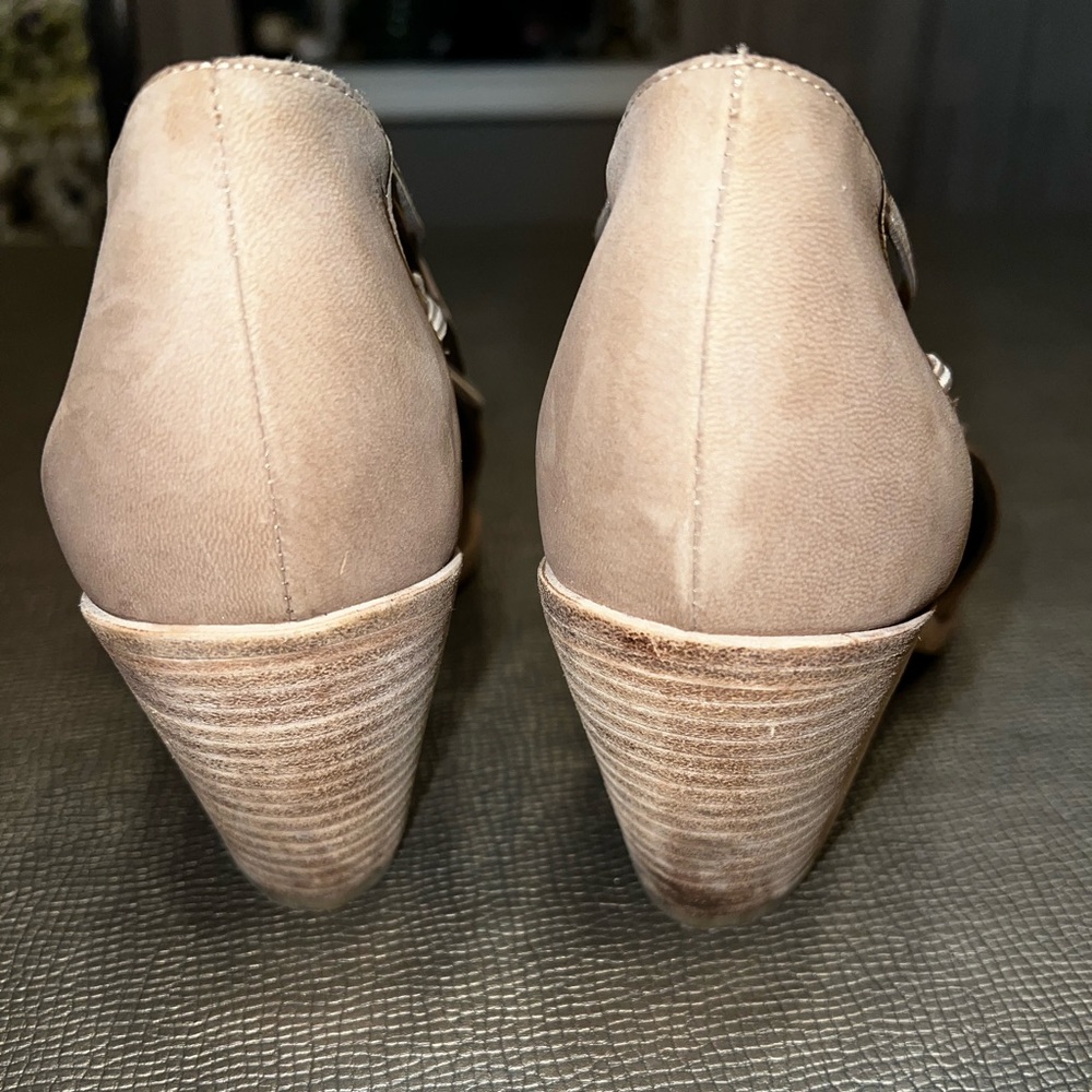 Eileen Fisher Nikki taupe peep toe shoes sandals size 8 EUC minimal wear - Picture 4 of 6